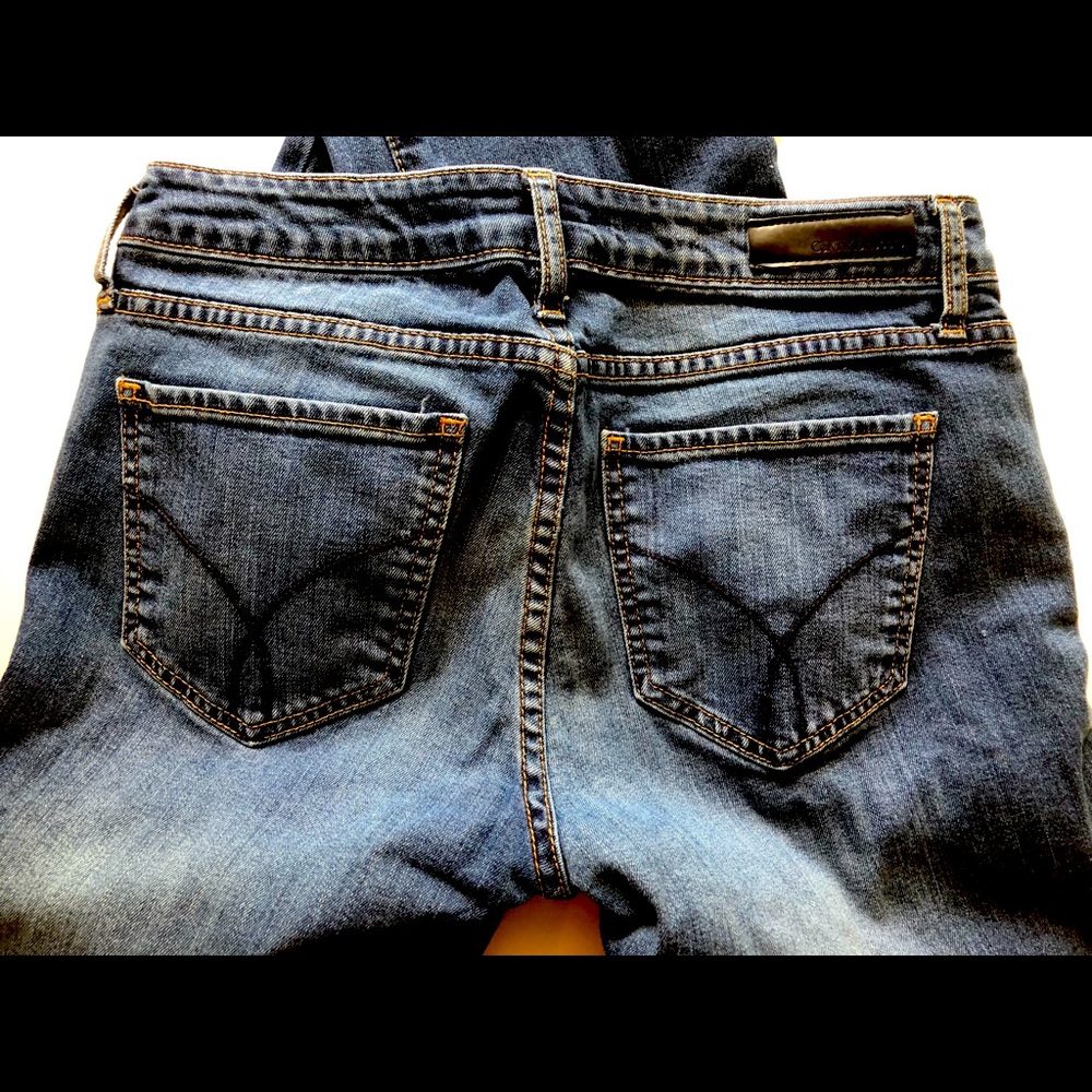 Calvin Klein  jeans, Modern boot/Straight faded blue belt loops.